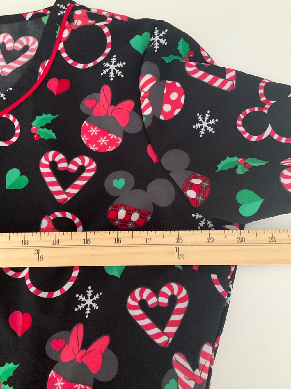 Disney Tooniforms Mickey Minnie Mouse Candy Cane Heart Scrub Top - Picture 6 of 10